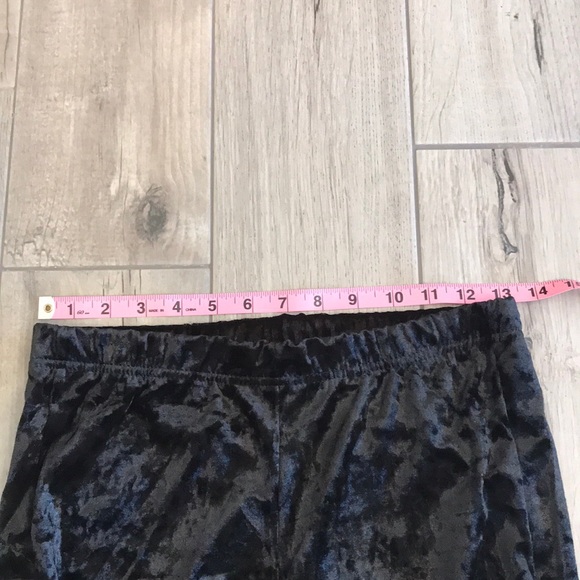 Black Stretchy Crushed Velvet Pants in XL - Picture 5 of 8